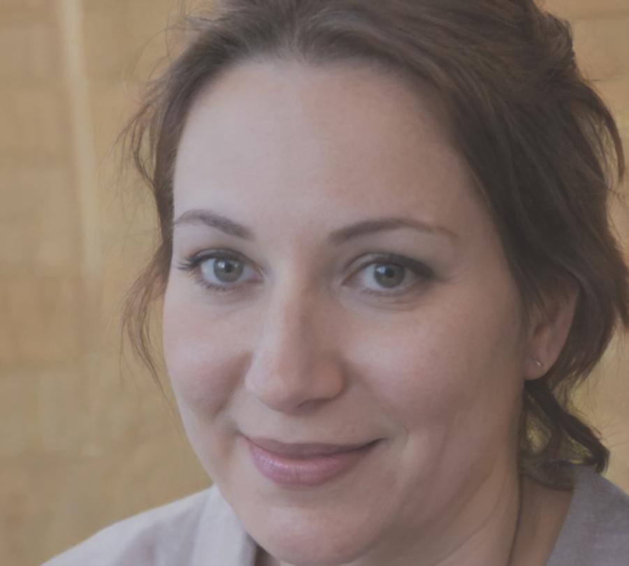 Portrait de Maëlle Fortier, experte en finances personnelles